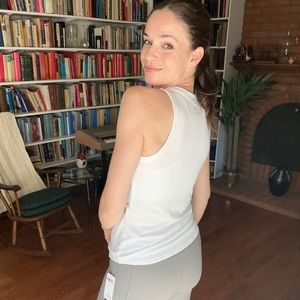 White ribbed tank top